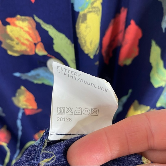 Vintage Givenchy En Plus Floral Button Front Midi Shirt Dress - Picture 7 of 8